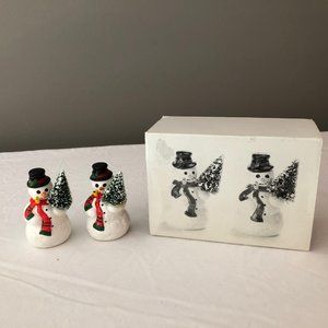 Dept 56 Original Snow Village A Tree For Me Set